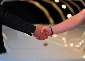 İkinci el çevrim içi oto pazarında fiyatlar yüzde 2,6 geriledi