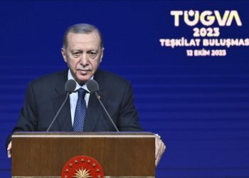 Gazze’deki kardeşlerime yönelik katliam derecesine varan saldırıların hiçbir izahı olamaz