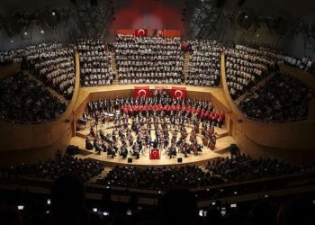 CSO, Cumhuriyet’in 100. yılı için yazılan 100. Yıl Marşı’nı seslendirdi