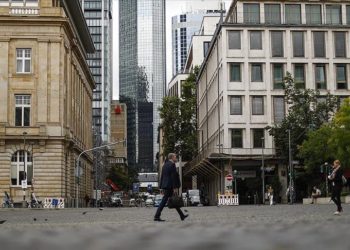 Avrupa’da ekonomi yavaşlarken işten çıkarma dalgasına yeni şirketler katılıyor