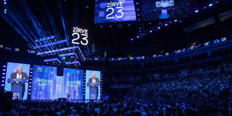 5 bin üniversite öğrencisinin bir araya geldiği “Zirve 23” sona erdi
