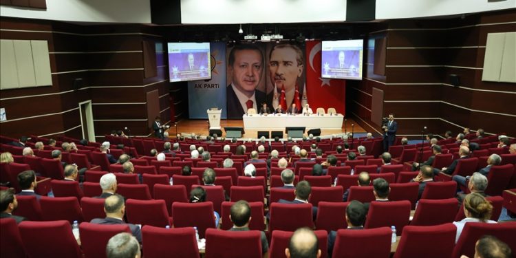 AK Parti’nin yeni MYK üyeleri belirlendi