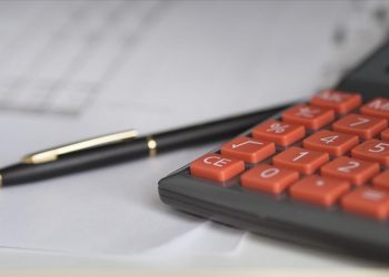 Kamu teşebbüslerinin gelecek yıl 271,6 milyar liralık yatırım yapmaları öngörülüyor