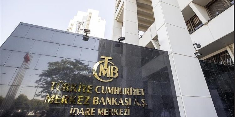 Merkez Bankası’ndan TL’yi destekleyen ve krediye erişimi kolaylaştıran sadeleşme adımları