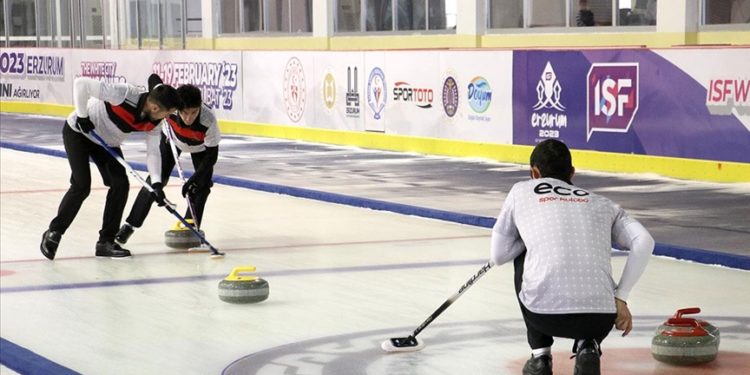 Curlingde hedef Avrupa ve dünya şampiyonalarında başarılı olup olimpiyatları garantilemek