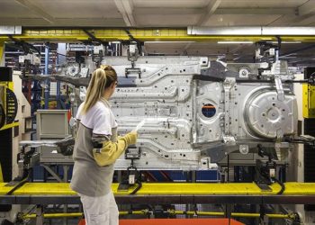 Otomotiv üretimi 9 ayda 1 milyonu aştı