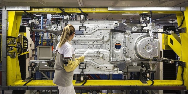 Otomotiv üretimi 9 ayda 1 milyonu aştı