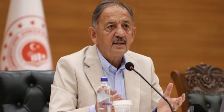 Bakan Özhaseki, Bakanlığının deprem bölgesindeki il müdürleriyle bir araya geldi