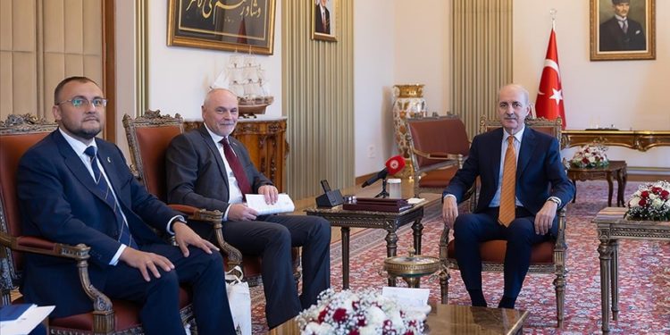 Kırım’daki kardeşlerimiz Türkiye’nin gönül coğrafyasının bir parçasını teşkil ediyor