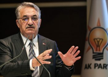 Bir anayasanın referanduma götürülmeden yürürlüğe konulması düşünülemez