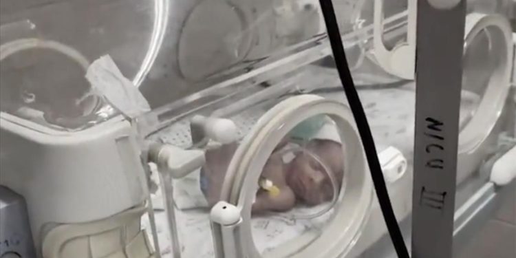 Sağlık Bakanı Koca’dan Gazzeli bebekler için “her türlü yardıma hazırız” mesajı