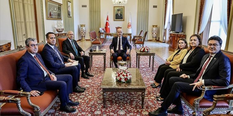 TBMM Başkanı Kurtulmuş, CHP Genel Başkanı Kılıçdaroğlu'nu kabul etti
