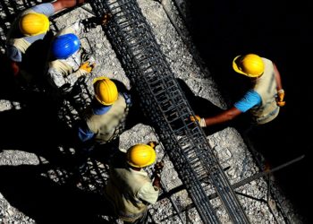 Türk müteahhitlik sektörünün yurt dışında üstlendiği iş miktarı 9 ayda 13 milyar dolara dayandı