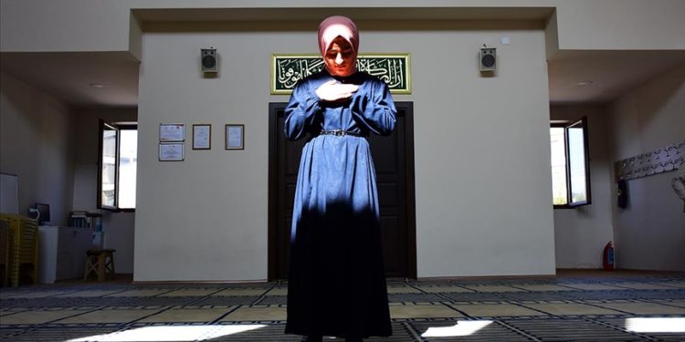 Eskişehir’deki “engelsiz cami” özel gereksinimli bireylerin ibadetlerini kolaylaştırıyor