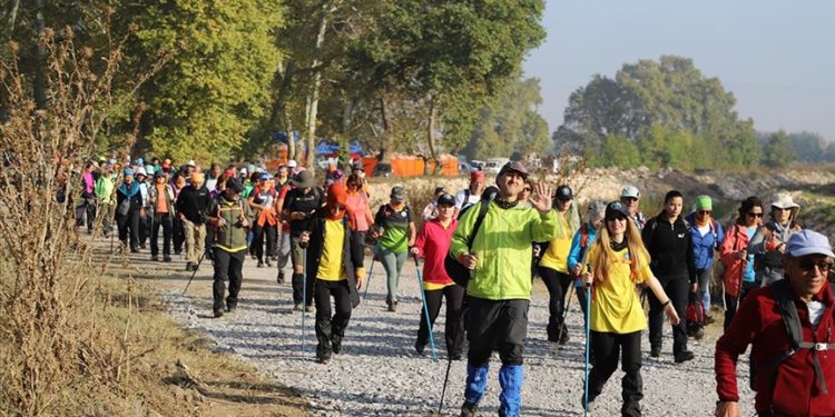 Balıkesir’deki 276 kilometrelik Artemea parkurlarında doğa yürüyüşü festivali başladı