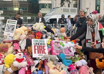 İstanbul'da "oyuncak"lı İsrail protestosu