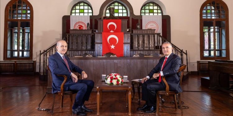 Bütün kurumlar, kuruluşlar, 100. yıl coşkusuna ortak olmak için büyük gayret sarf ediyor