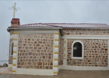 Şırnak’ta terörden arındırılan köyde yeniden inşa edilen kilise ibadete açıldı