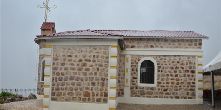 Şırnak’ta terörden arındırılan köyde yeniden inşa edilen kilise ibadete açıldı