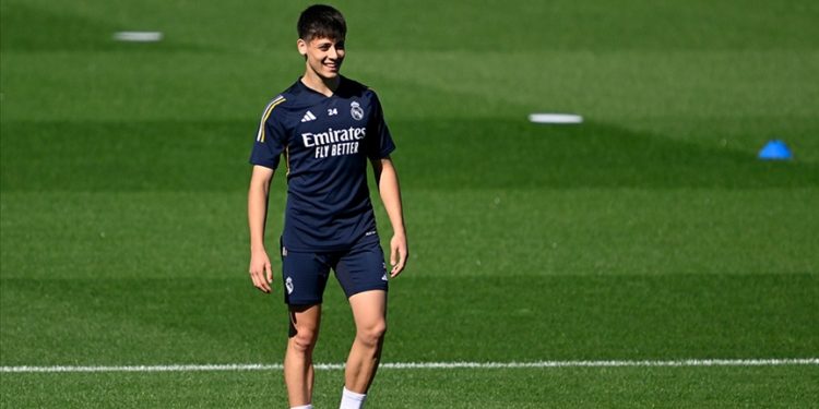 Milli futbolcu Arda Güler, “Golden Boy” için son 25 aday arasında yer aldı