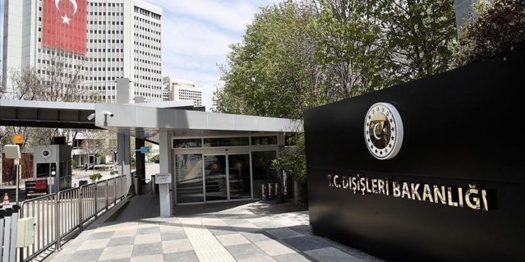 Dışişleri: Gazze halkının son derece sınırlı bir alanda göçe zorlanması uluslararası hukukun açık ihlalidir