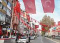 İstanbul, Cumhuriyet Bayramı için Türk bayraklarıyla süsleniyor
