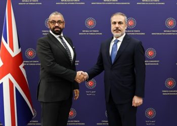 Dışişleri Bakanı Fidan, İngiltere Dışişleri Bakanı Cleverly ile görüştü