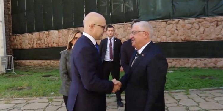 Bakan Güler, Sırbistan Savunma Bakanı Vucevic ile görüştü