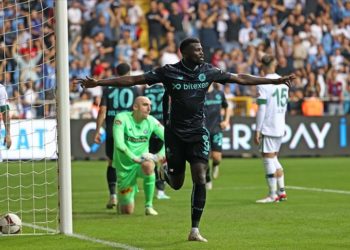 Adana Demirspor ikinci yarıda kazandı