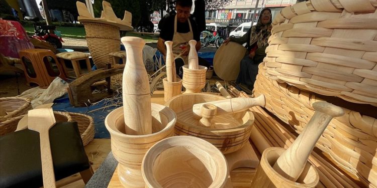 Düzce'de açılan "Tarım Sokağı", tüketicileri kadın girişimcilerle buluşturdu