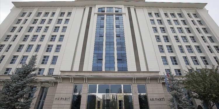 AK Parti'de genel merkez kurullarının başkanları belli oldu