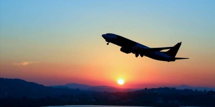 AB, uçaklarda sürdürülebilir yakıta yöneliyor