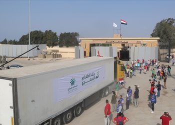 Gazze'ye ikinci yardım konvoyu Refah Sınır Kapısı'ndan giriş yaptı