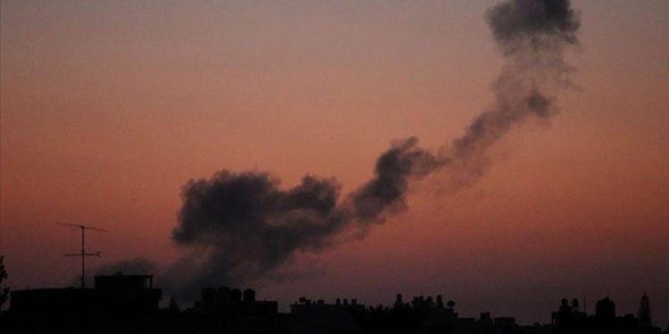 Halep Havalimanı'na füze saldırısı düzenlendi