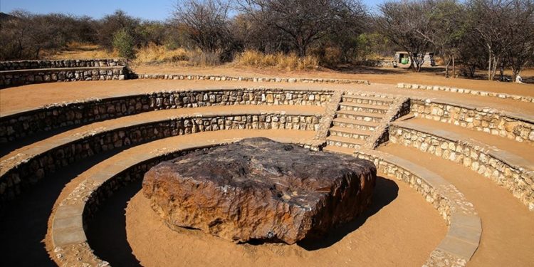 Dünyada bilinen en büyük tek parça göktaşı: Hoba Göktaşı