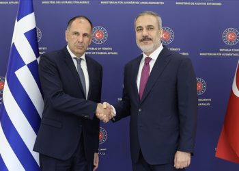 Yunanistan Dışişleri Bakanı Yerapetritis, mevkidaşı Fidan’la istişare sürecine girdiklerini belirtti