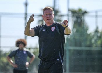 Samsunspor'da teknik direktör Markus Gisdol ilk antrenmanına çıktı