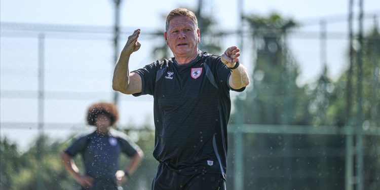 Samsunspor'da teknik direktör Markus Gisdol ilk antrenmanına çıktı