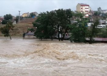 İstanbul’da selzedelerin ihtiyaçlarının karşılanması için 5 milyon lira kaynak aktarıldı