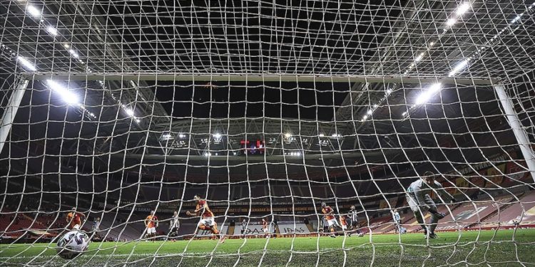 Galatasaray-Beşiktaş derbisini 2 bin 400 siyah-beyazlı taraftar izleyecek