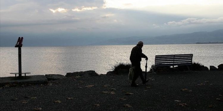 Yaşlılıkta en önemli halk sağlığı sorunu “yalnızlık”