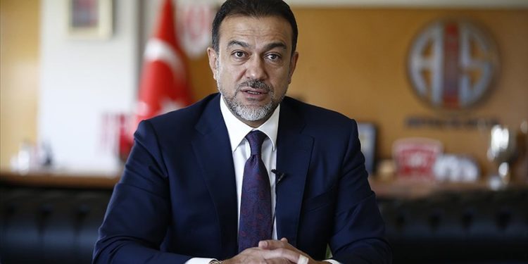 Antalyaspor Başkanı Sabri Gülel, görevinden ayrıldığını açıkladı