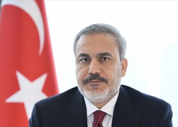 Dışişleri Bakanı Fidan, Kahire'ye ulaştı