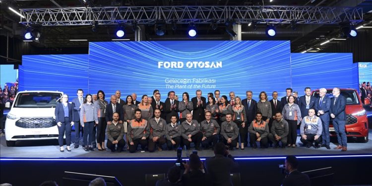 Ford Otosan’ın yenilenen Yeniköy Fabrikası açıldı