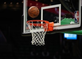 NBA’de Timberwolves, Warriors’ı 104-101 yenerek üst üste 7. galibiyetini aldı