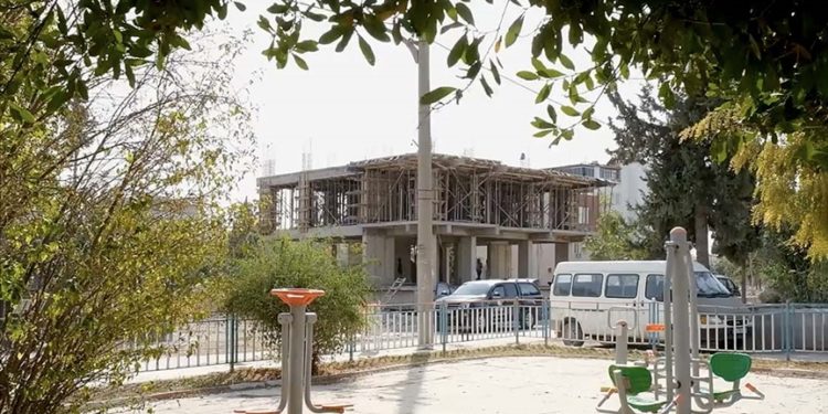 Depremzedeler “Yerinde Dönüşüm Projesi”yle mahallesine yeniden kavuşuyor