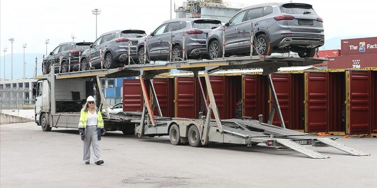 Çekici ihracatında yıl bitmeden rekora ulaşıldı