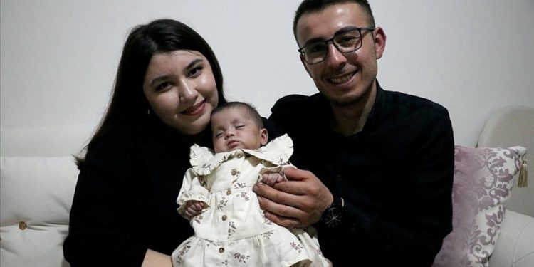 Öldüğü söylenen 400 gramlık “Rüya” bebek 154 gün sonra evine kavuştu