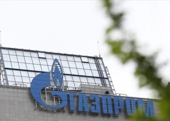 Gazprom'un piyasa değeri alt şirketi Gazprom Neft'in altına indi