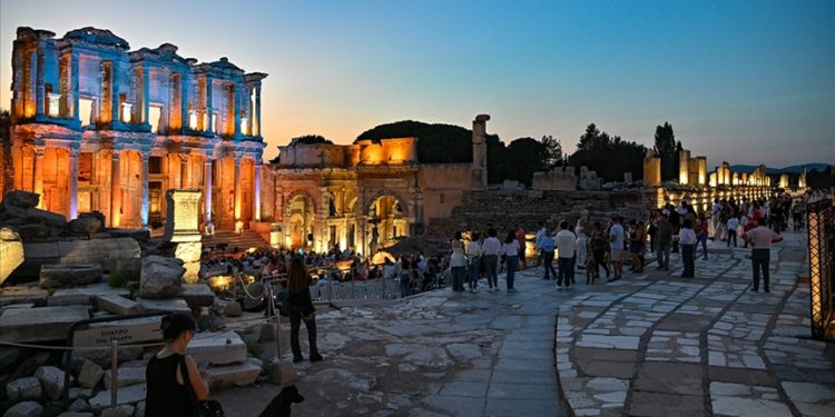 Türkiye’nin antik değerleri dev bütçelerle ayağa kaldırılacak